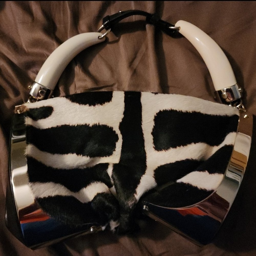 Zebra purse